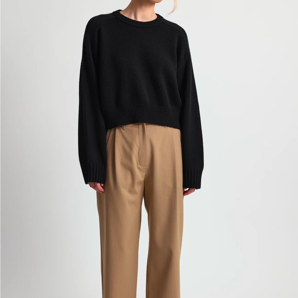 Chic Black Sweater - ALMINA CONCEPT